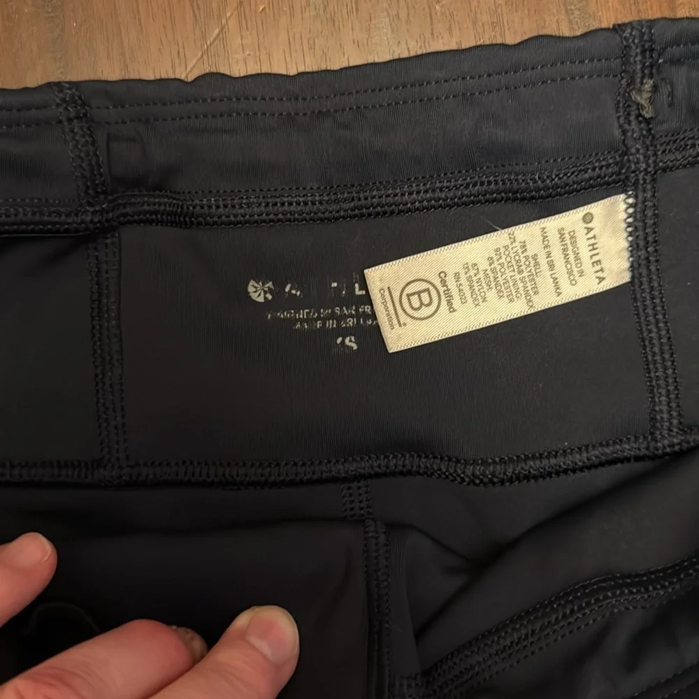 Athleta navy blue women’s capris size XS